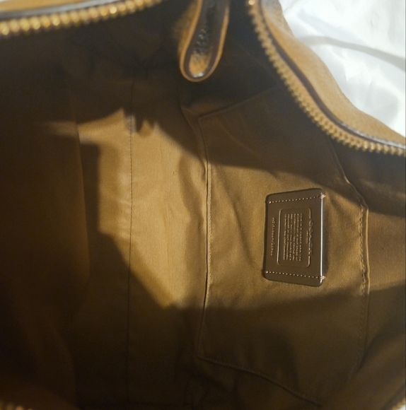 Coach Mia Shoulder Bag Pebble Leather Light Saddle Tan - Picture 12 of 13